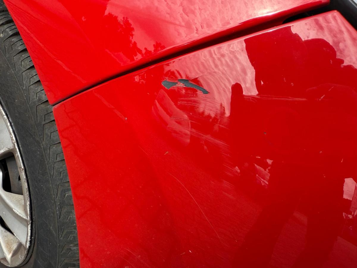 Peugeot 206+ original Stoßstange Stoßfänger vorne KKN Rot Aden BJ11